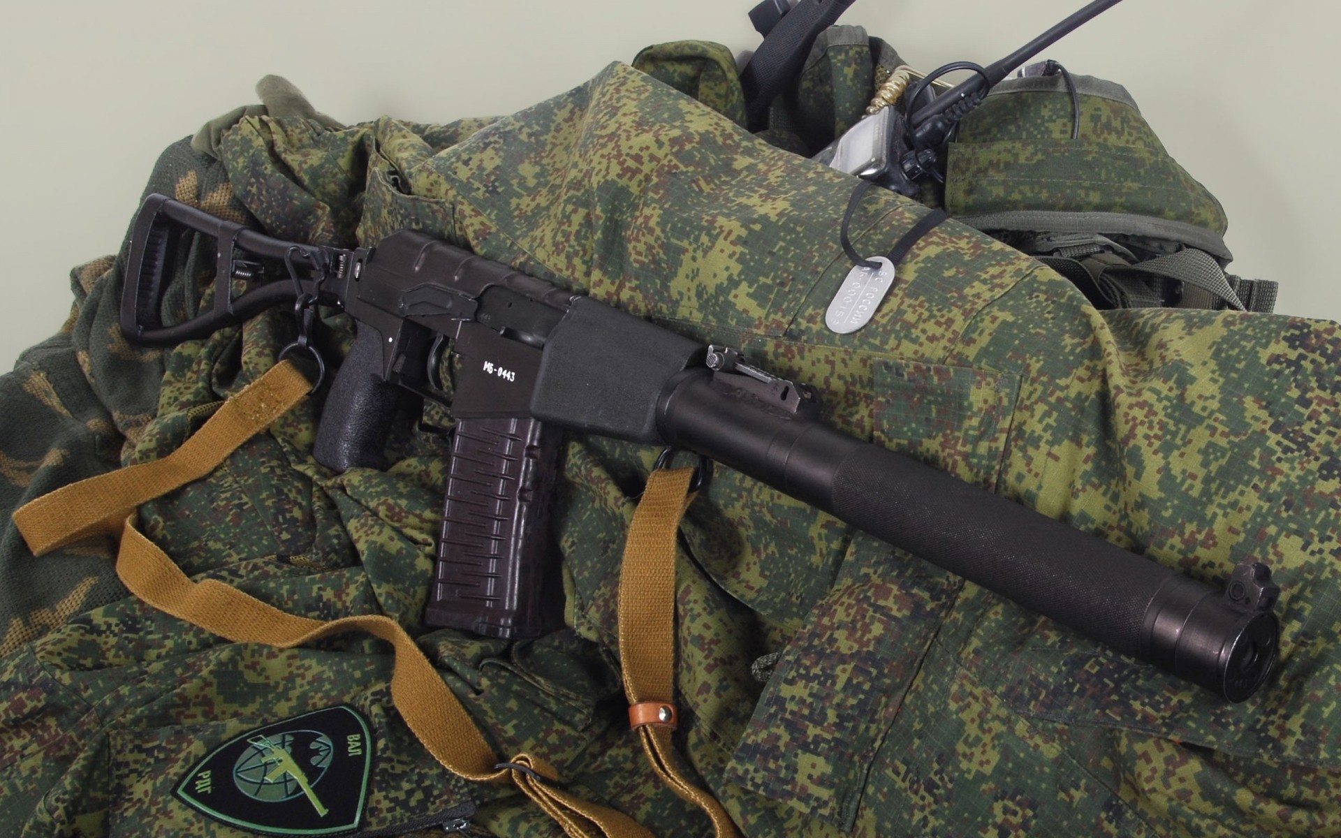 войны военные армия пистолет оружие камуфляж винтовка солдат носить боеприпасы боевой битва униформа снайпер хаки специальные защита военно-морской флот силу шлем оборудование