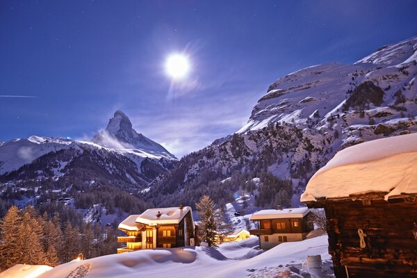 Un viaggio indimenticabile nelle montagne innevate