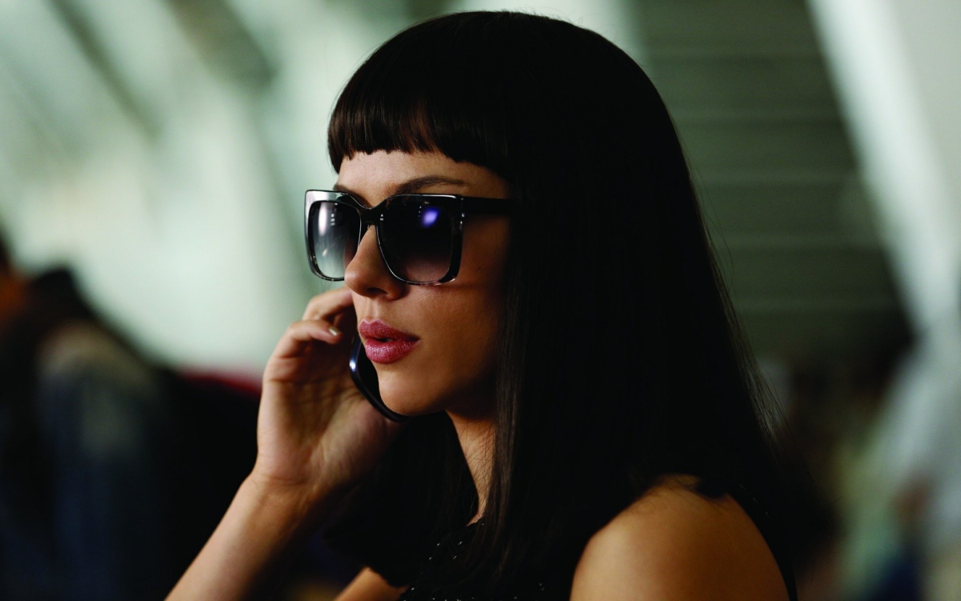 películas retrato mujer gafas de sol música chica adulto solo gafas desenfoque moda interior scarlett johansson lucy película 2014