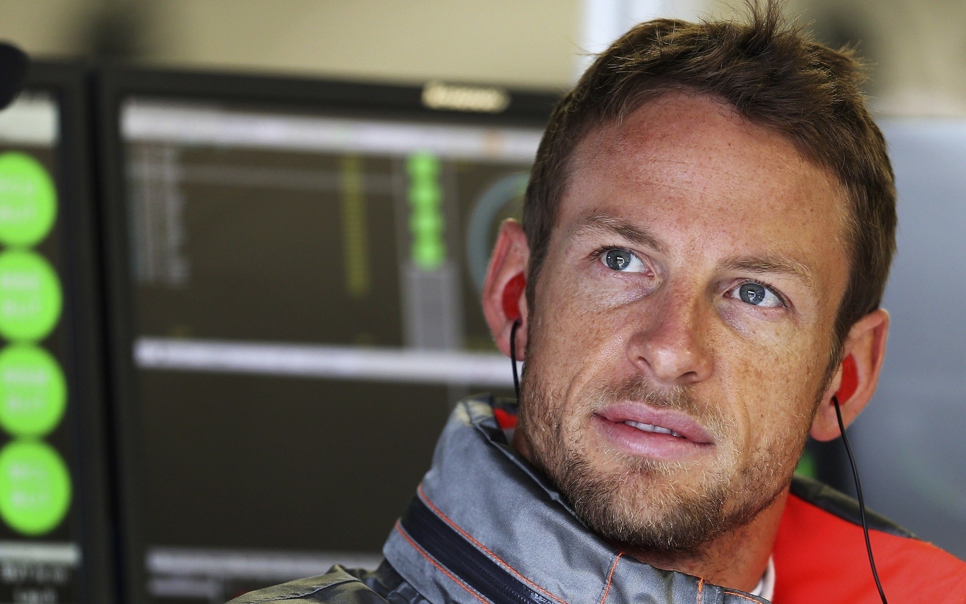 formula 1 calcio concorso uomo sport automobilistico ritratto campionato adulto calcio corsa da solo indossare al coperto musica jenson button