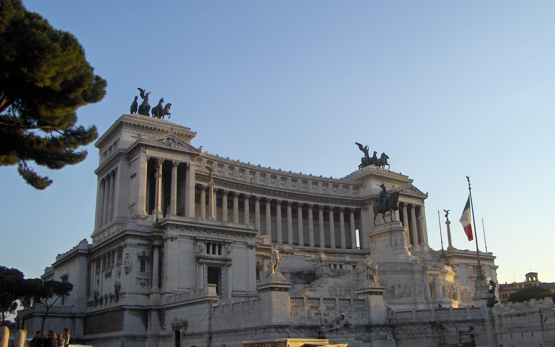 italy architecture travel outdoors city building administration sky sculpture statue castle flag daylight old museum ancient landmark