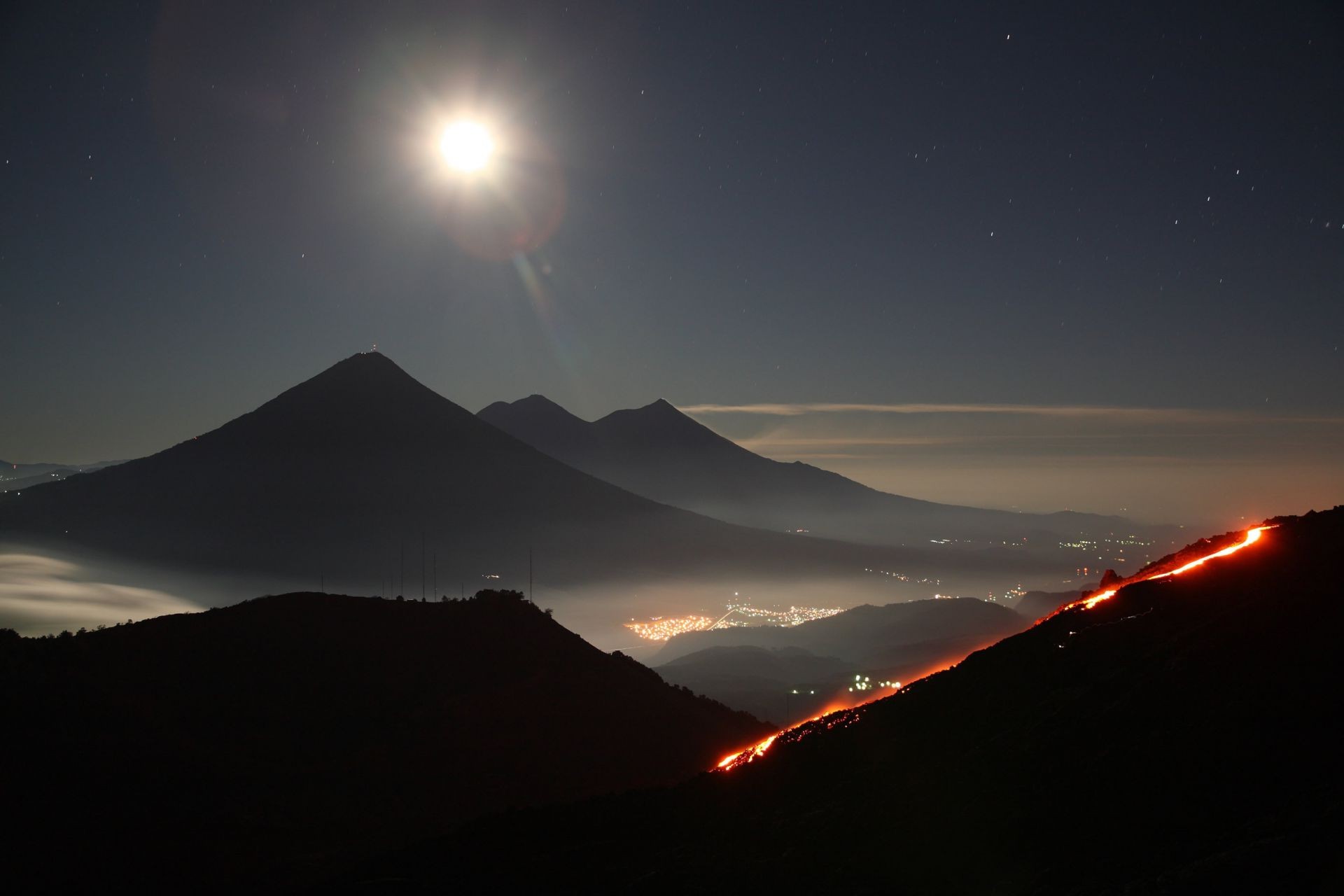 vulcão montanhas lua pôr do sol paisagem noite amanhecer vulcão viagens céu sol luz crepúsculo