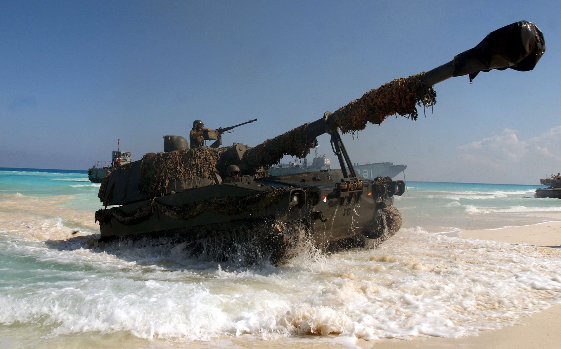 bodentechnik ozean wasser meer strand meer militär auto welle reisen sturm sand wasserfahrzeug himmel brandung krieg