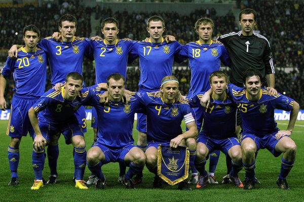 The football team is assembled before the game