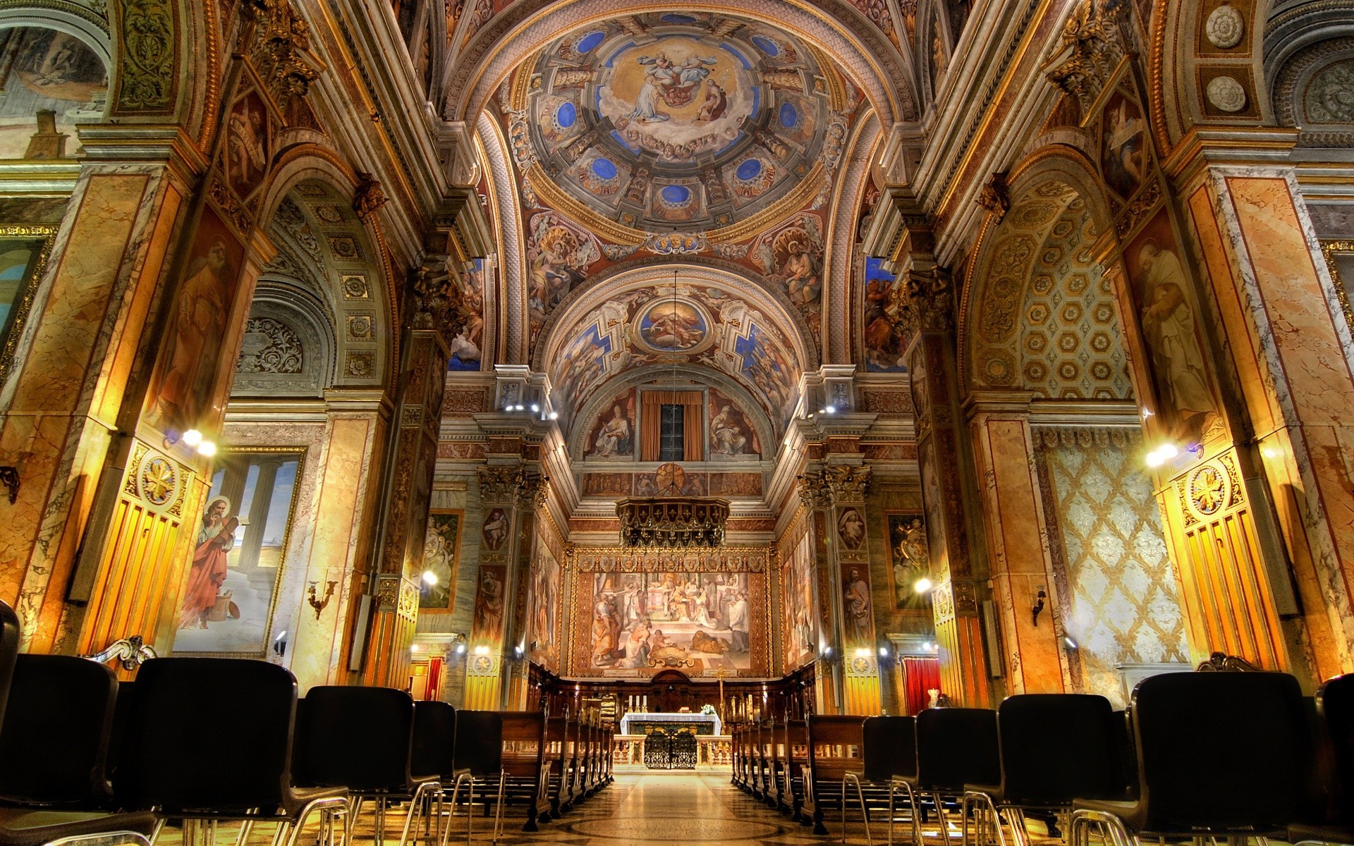 casa e interni chiesa religione interno interno architettura cattedrale viaggi soffitto panchina lampadario arco