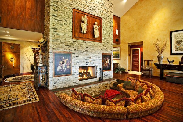 Spacious expensive apartment with fireplace