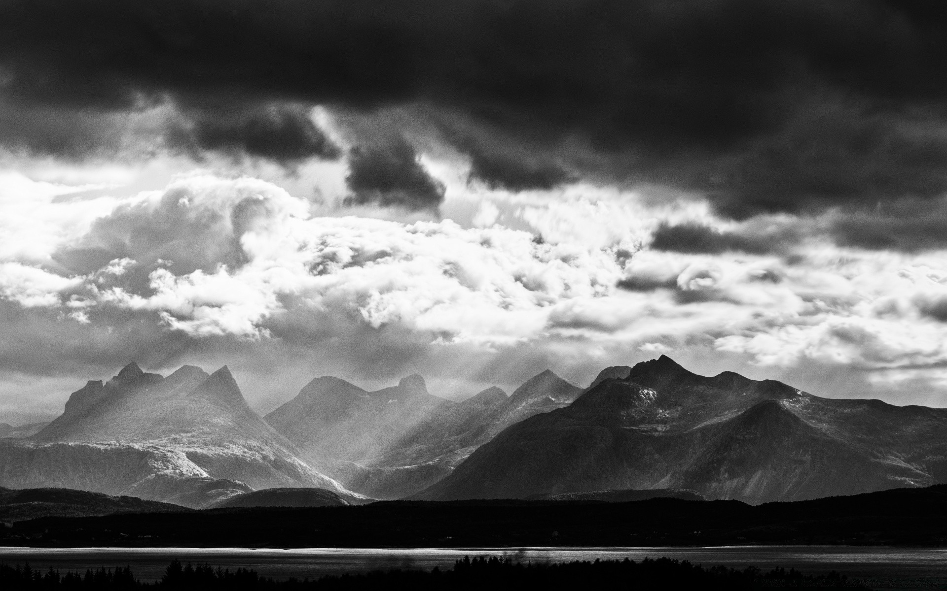 preto e branco paisagem montanhas tempestade céu neve pôr do sol natureza monocromático nuvem viagens amanhecer dramático luz inverno bela sol noite