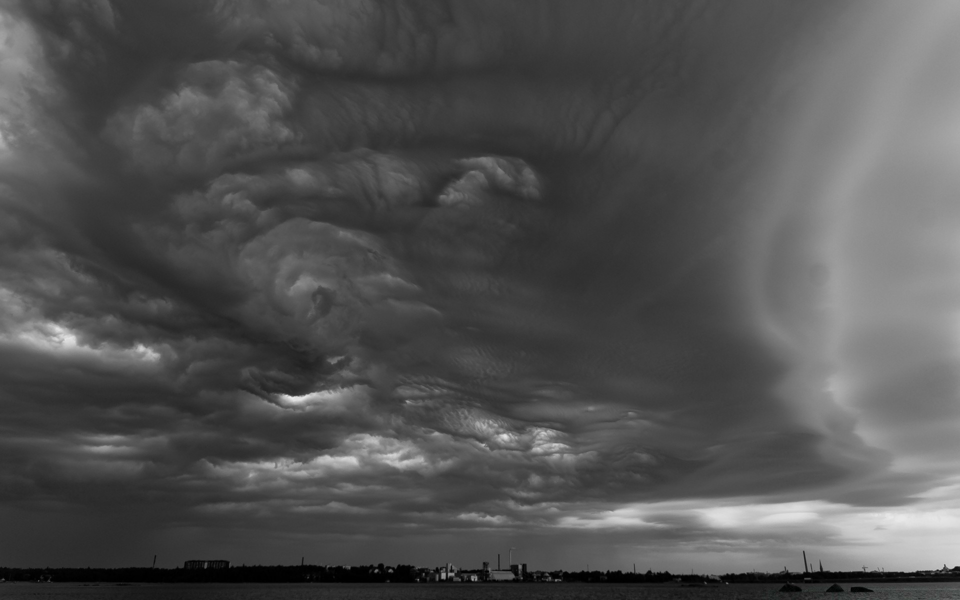 blanco y negro tormenta monocromo lluvia oscuro paisaje cielo tormenta naturaleza agua dramático tiempo puesta de sol relámpago