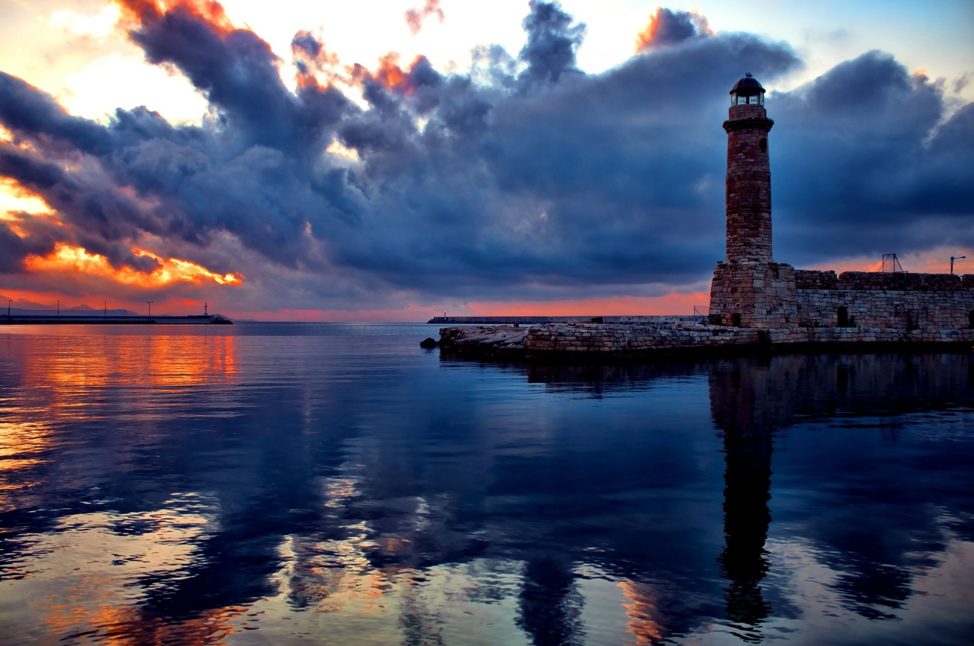 coucher de soleil et aube coucher de soleil eau aube crépuscule soir ciel mer réflexion voyage soleil océan