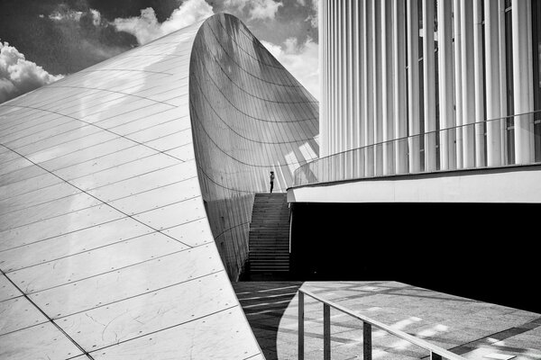 Lignes d architecture fluides en Monochrome