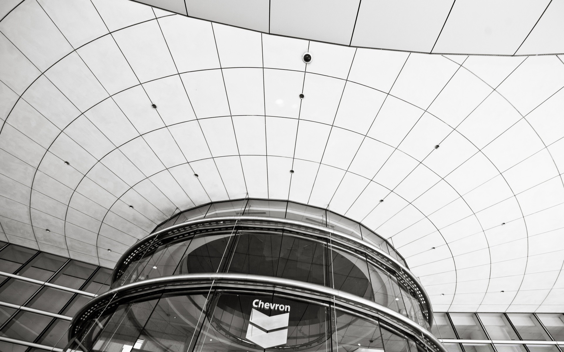 schwarz und weiß architektur perspektive flughafen glas futuristisch drinnen decke kork schritt tunnel modern haus stahl modern urban korridor geschäft fenster leer