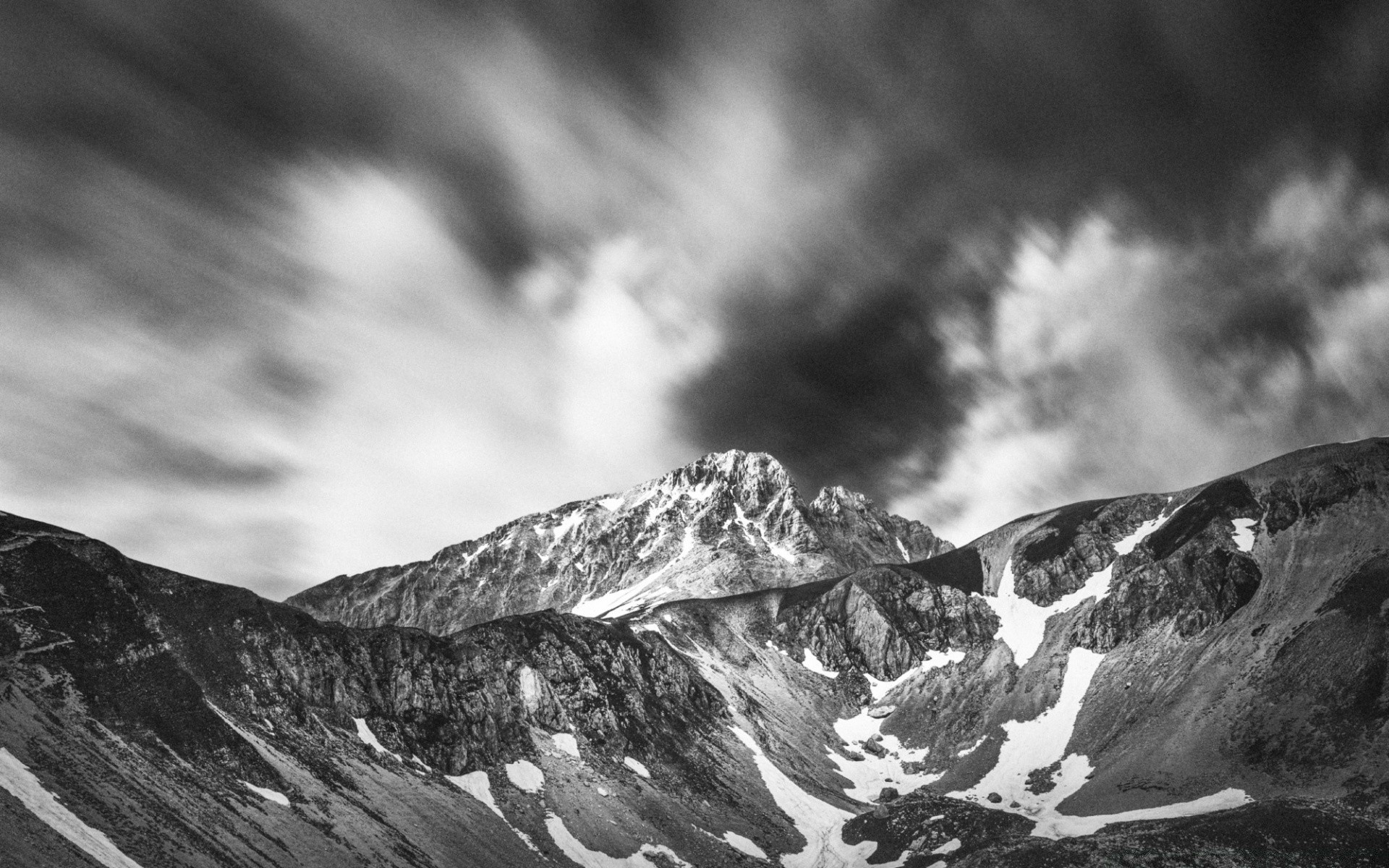 blanco y negro nieve monocromo paisaje montañas naturaleza cielo niebla viajes hielo invierno roca al aire libre