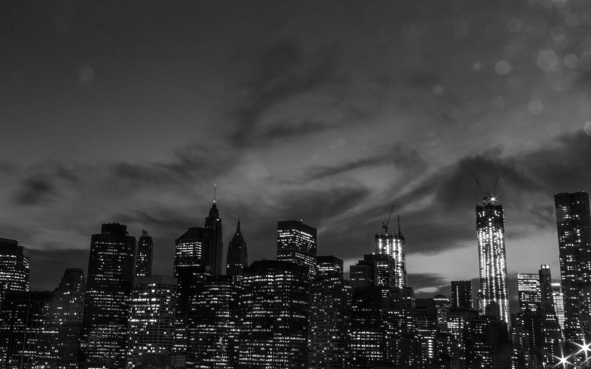 czarno-biały miasto skyline miasto wieżowiec monochromatyczny śródmieście architektura dom miejski niebo zachód słońca wieża ulica podróże biuro wieczór