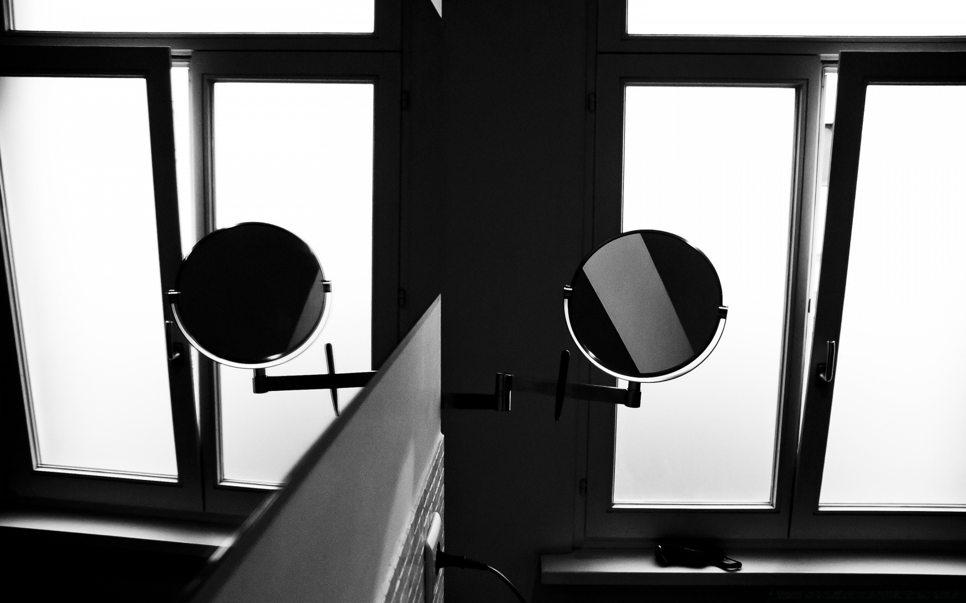 noir et blanc à l intérieur silhouette