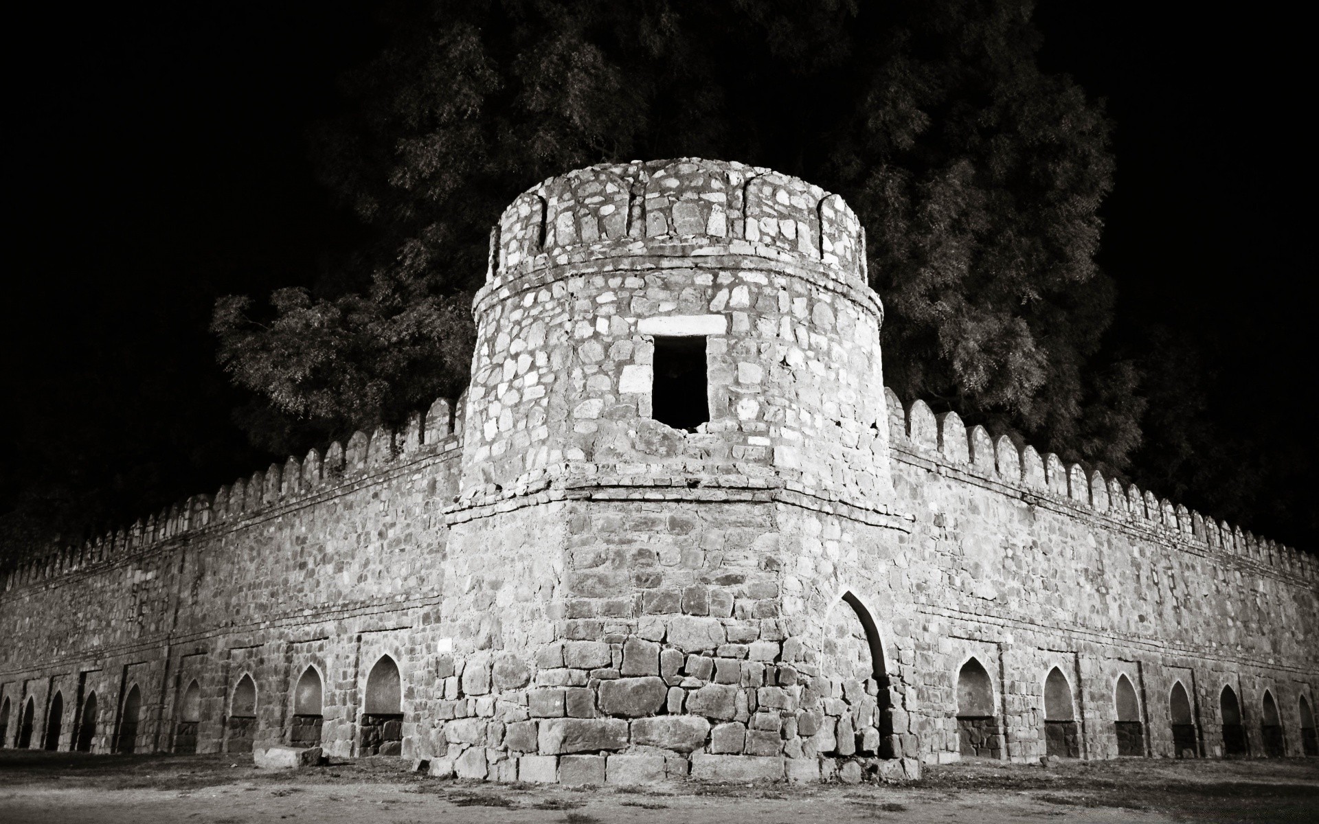 bianco e nero architettura castello viaggi antico casa vecchia torre pietra gotico fortezza pareti cielo monumento città arco punto di riferimento