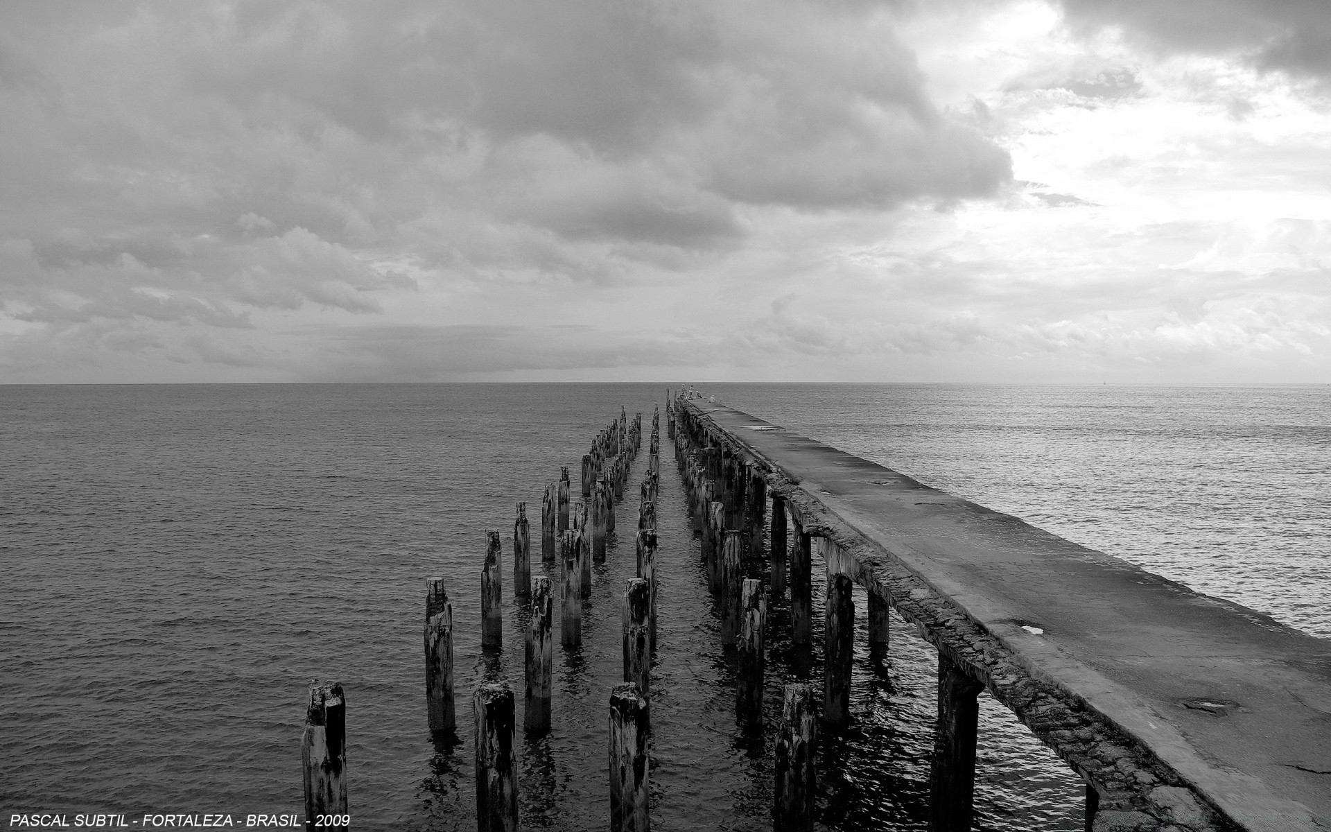 noir et blanc eau mer ciel de plein air océan plage aube nature mer