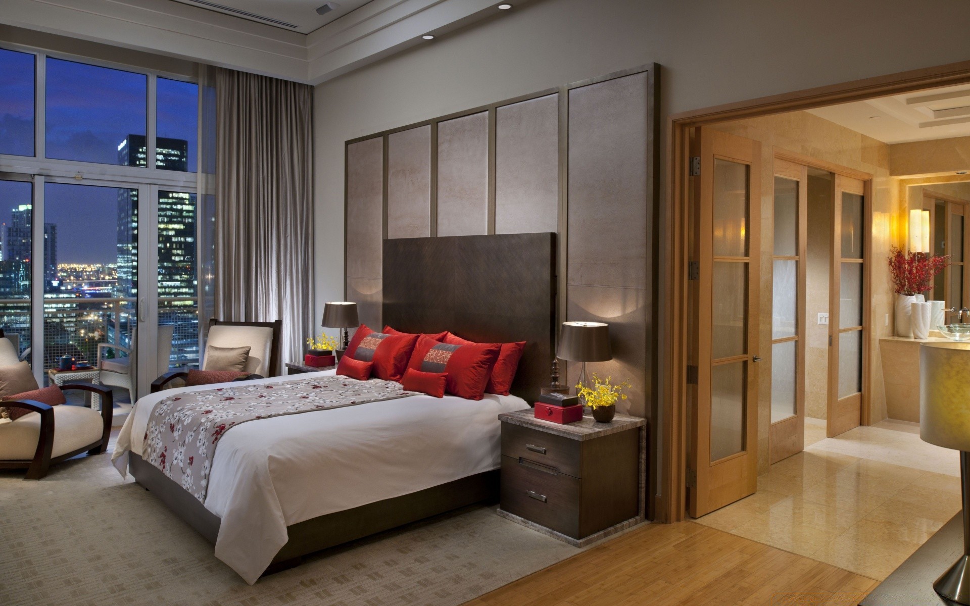 haus & interieur möbel zimmer schlafzimmer drinnen bett fenster lampe teppich zuhause boden haus wohnung kissen tabelle innenarchitektur modern luxuriös hotel familie sofa