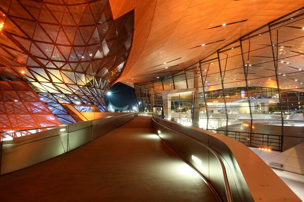 El interior estelar del aeropuerto en nuestra ciudad