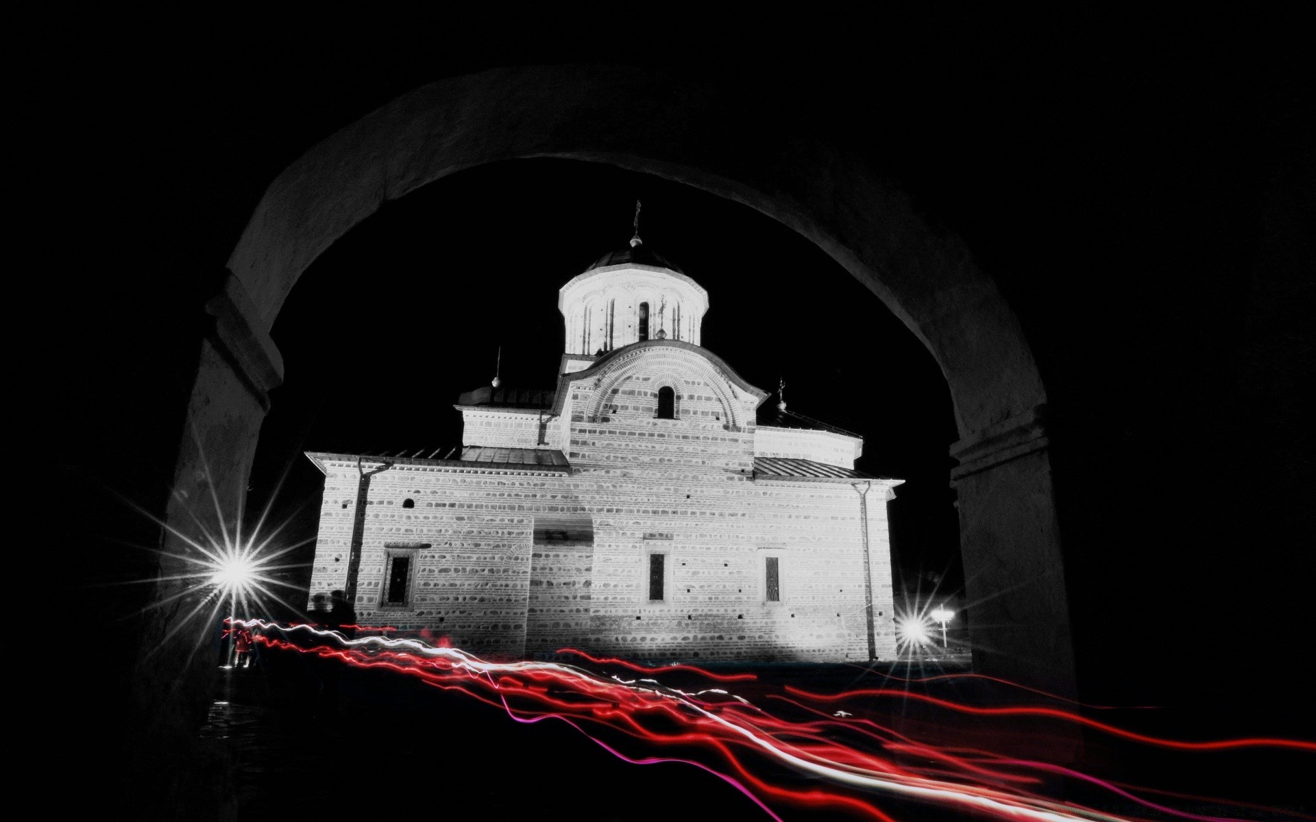 czarno-biały architektura podróże światło dom miasto ciemny kościół ulica