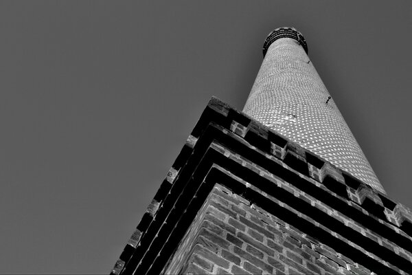 Lighthouse sky black and white