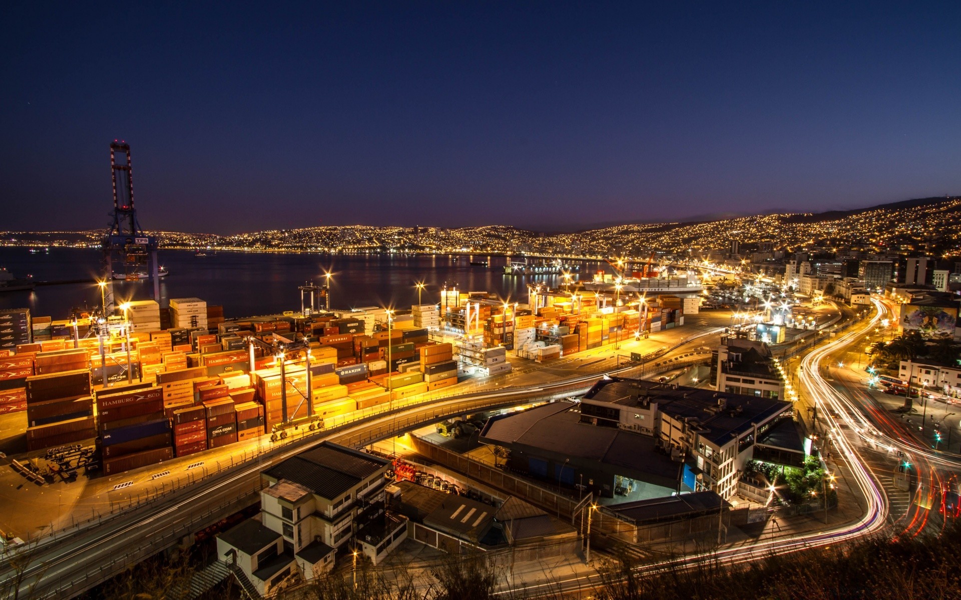 outras cidades viagens sistema de transporte tráfego estrada crepúsculo cidade noite rodovia carro cidade iluminado carro ponte urbano casa arquitetura moderna skyline luz