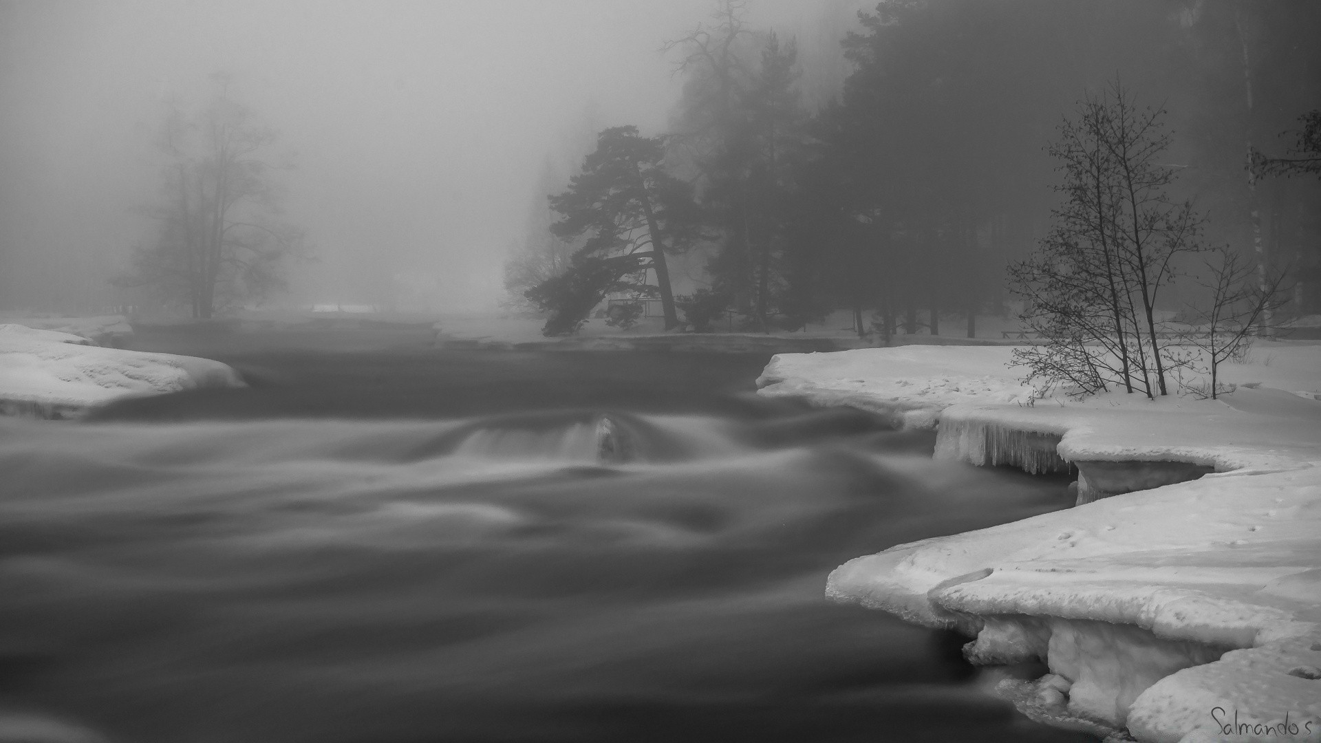 preto e branco neve paisagem inverno névoa água monocromático rio gelo lago amanhecer árvore frio natureza névoa congelado pôr do sol luz tempo reflexão