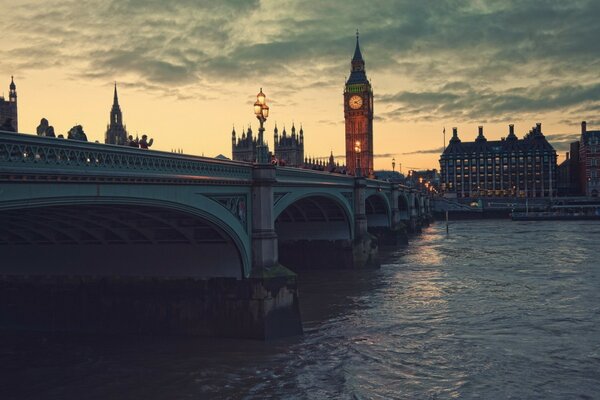 Londra, goodbye, ben burada yabancıyım