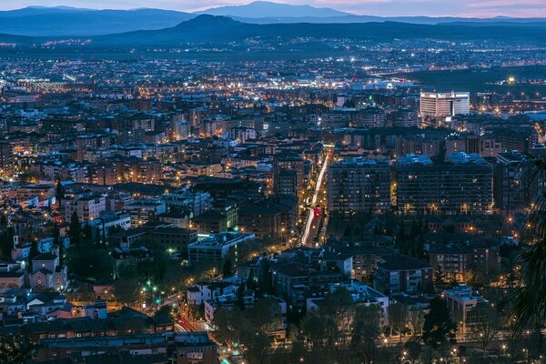 Diğer şehirlerin mimarisi. Skyline