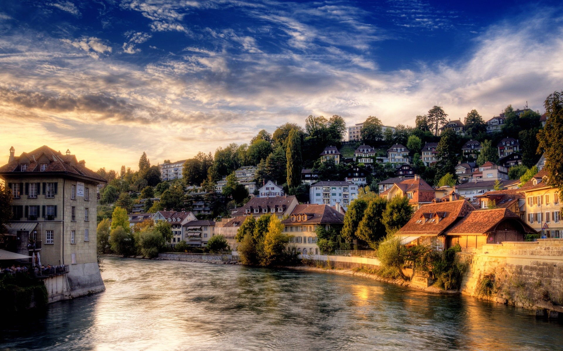 altre città acqua casa architettura viaggi fiume casa all aperto cielo vecchio tramonto tradizionale natura turismo estate riflessione albero paesaggio città lago