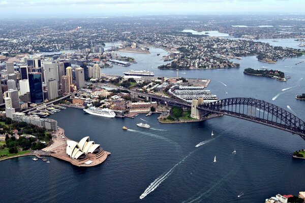 A metropolis surrounded by water on all sides