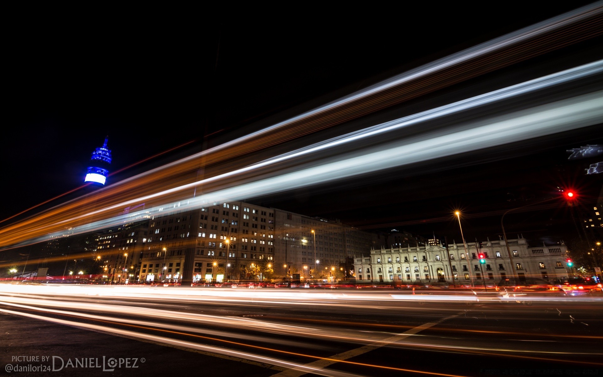 andere städte verkehr straße unschärfe verkehrssystem straße auto innenstadt autobahn verkehr schnell bus stadt brücke dämmerung abend urban licht reisen geschwindigkeit