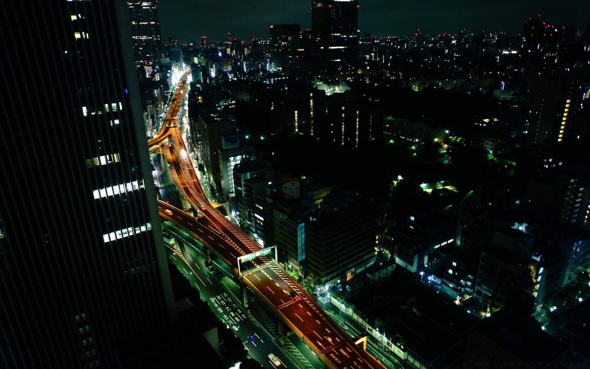 altre città città luce grattacielo sera casa viaggi città centro architettura strada illuminato urbano sfocatura strada affari crepuscolo traffico skyline moderno