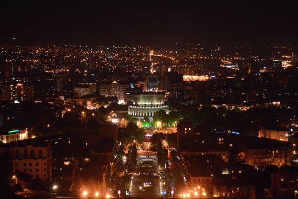 Les lumières fabuleuses de la ville de nuit