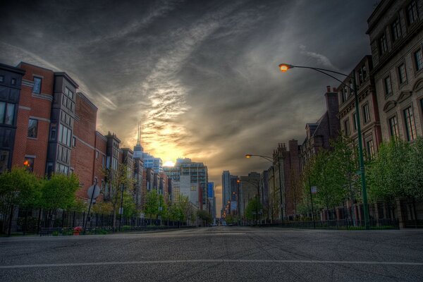 Handgezeichnete Straße der Altstadt bei Sonnenuntergang