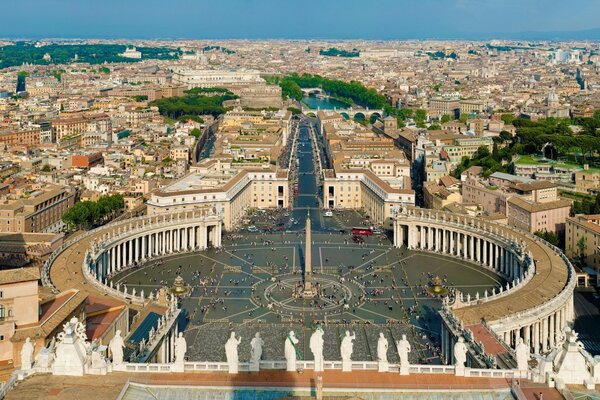 Architettura indescrivibile della giungla di pietra