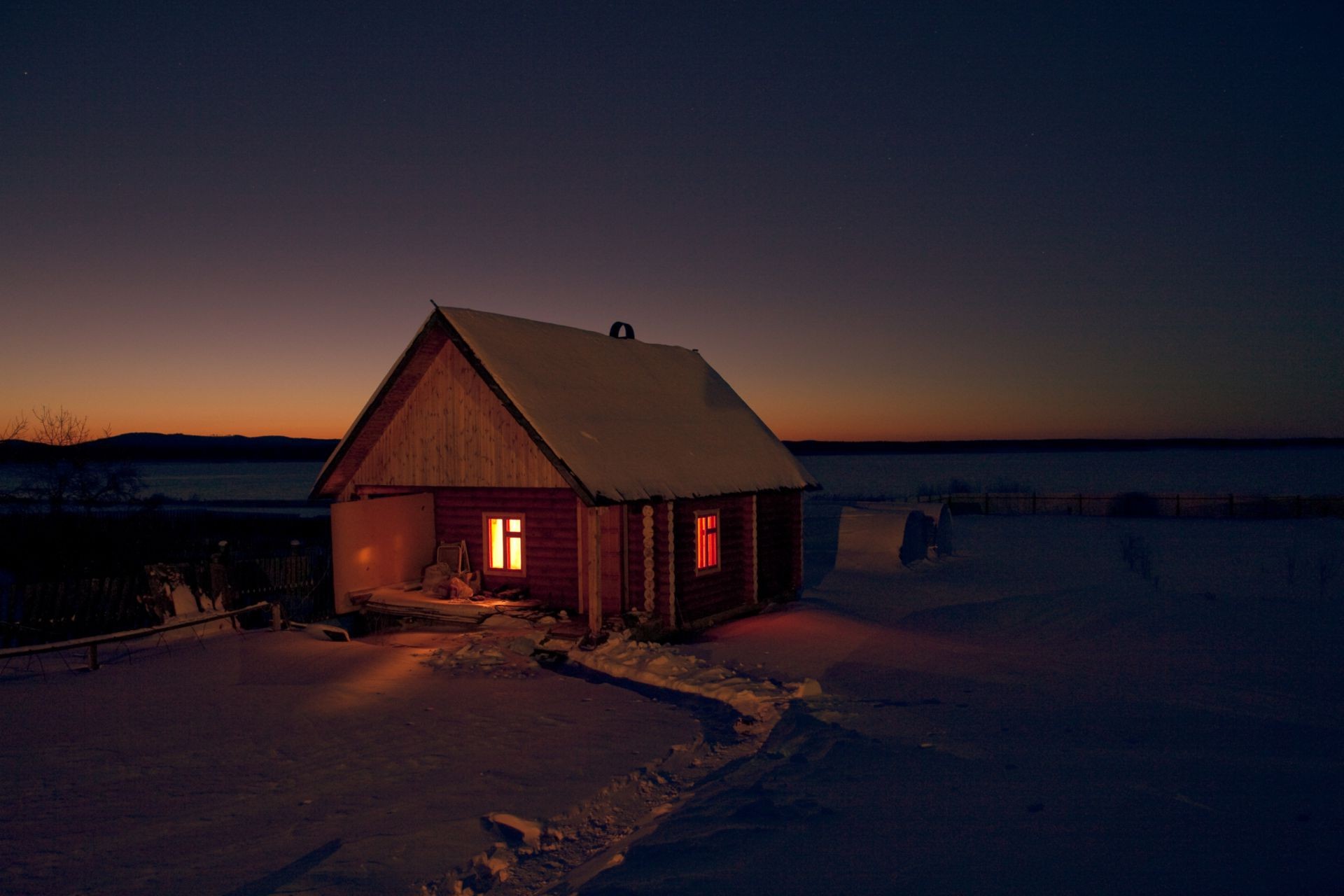 winter sonnenuntergang wasser dämmerung abend bungalow strand dämmerung ozean licht himmel sonne reisen hütte meer see landschaft