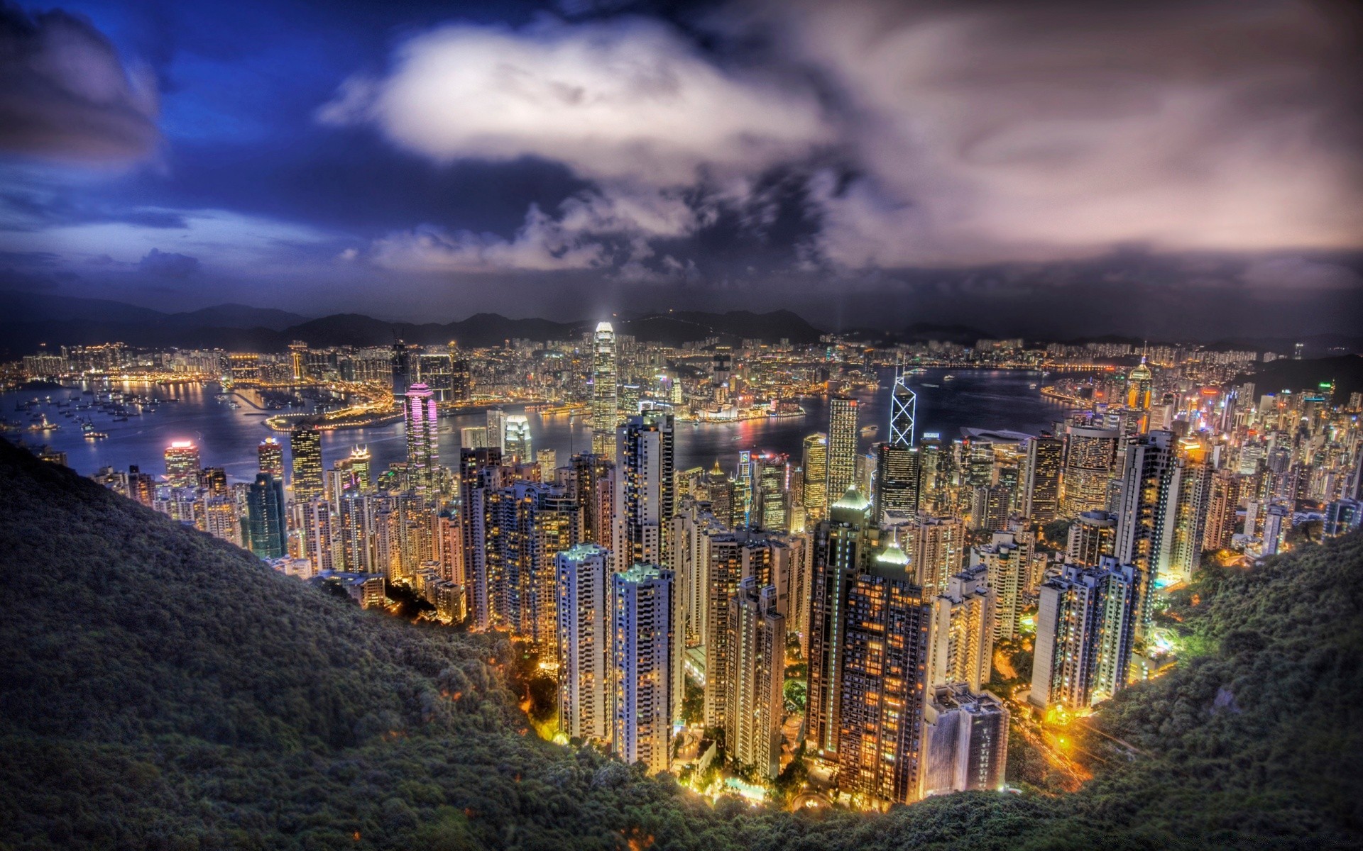 outras cidades cidade cidade skyline urbano arranha-céu arquitetura viagens centro da cidade casa pôr do sol crepúsculo céu espetáculo noite antena cidade torre moderno atração escritório