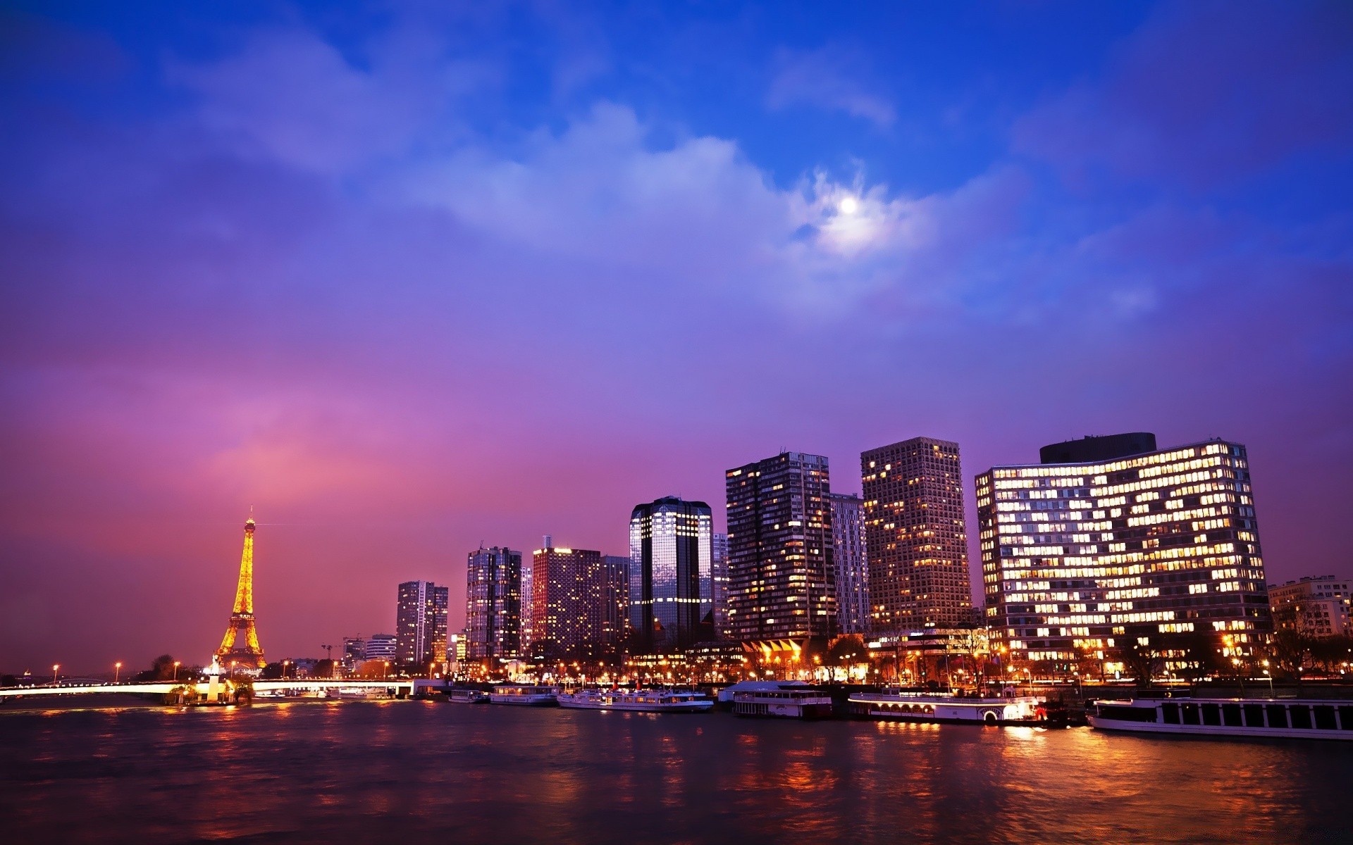 andere städte stadt stadtzentrum skyline wolkenkratzer architektur stadt dämmerung sonnenuntergang büro reisen haus himmel wasser abend uferpromenade finanzen geschäft hafen reflexion