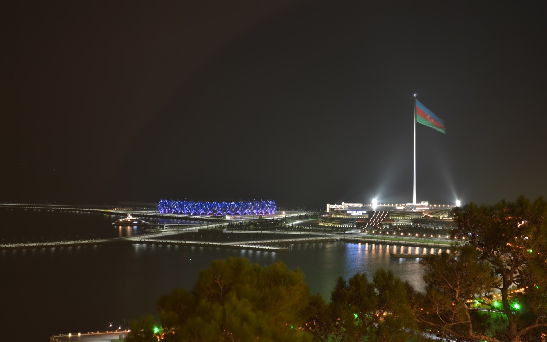 otras ciudades viajes puente agua ciudad arquitectura cielo río noche crepúsculo sistema de transporte tráfico iluminación ciudad hogar al aire libre urbano luz carretera centro de la ciudad