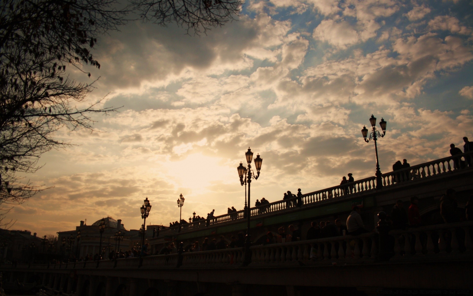 altre città silhouette tramonto sera cielo alba crepuscolo luce viaggi ponte città tempesta all aperto scuro illuminato acqua