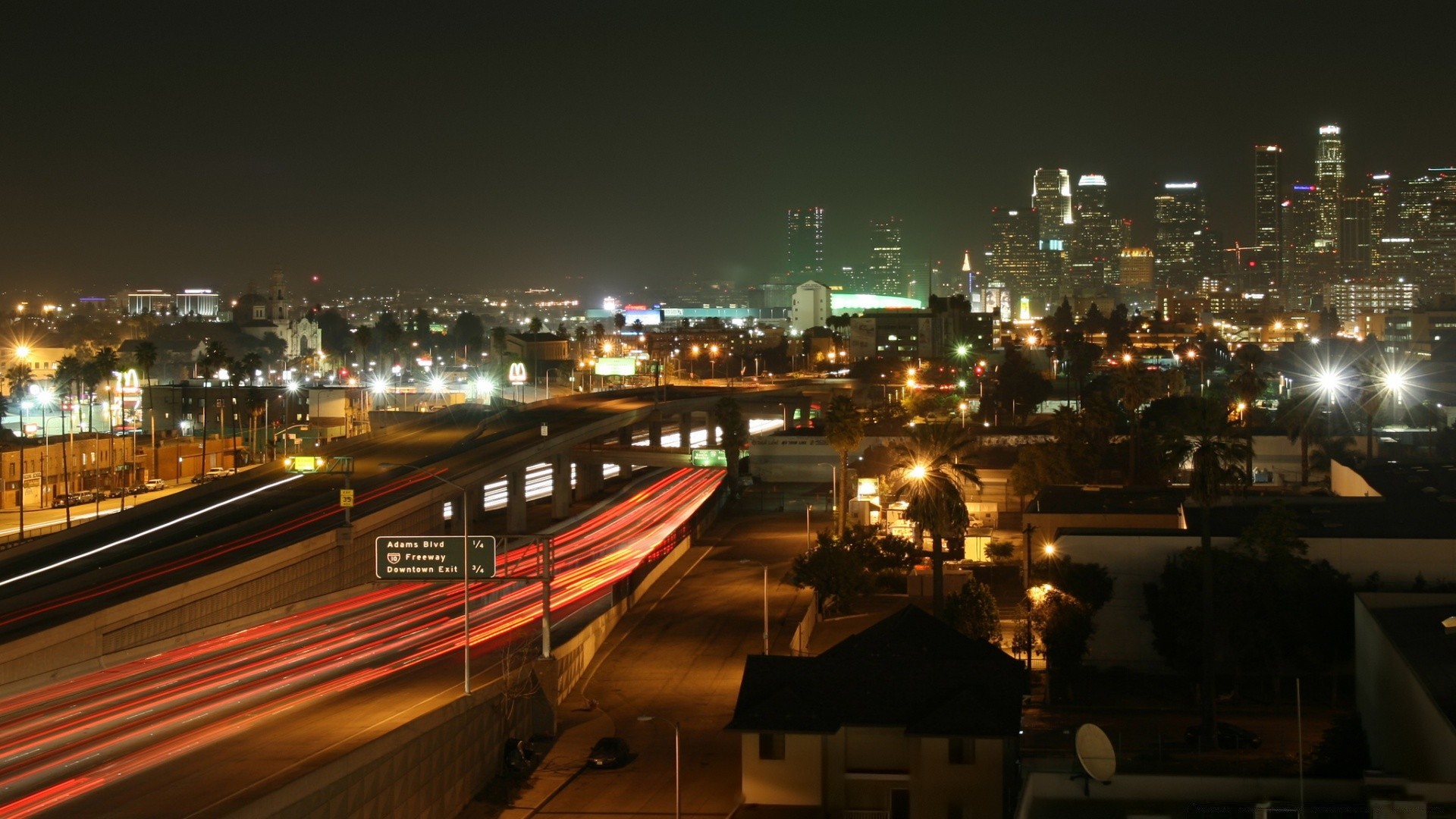 outras cidades tráfego borrão sistema de transporte estrada centro da cidade ônibus crepúsculo cidade rodovia carro ponte rua noite viajar rápido arranha-céu cordas urbano tráfego iluminado