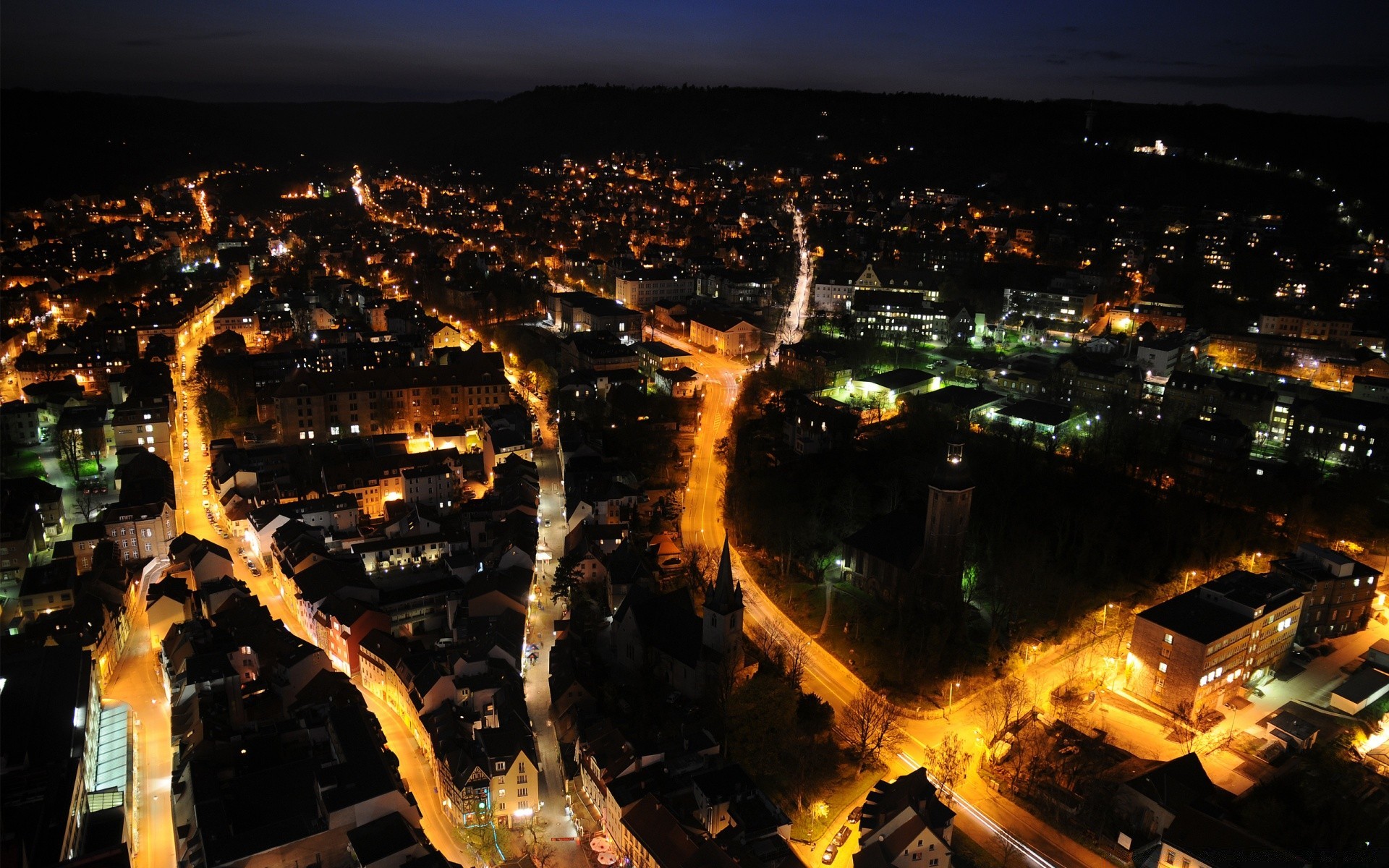 outras cidades viagens cidade noite luz crepúsculo retroiluminado arquitetura estrada casa tráfego