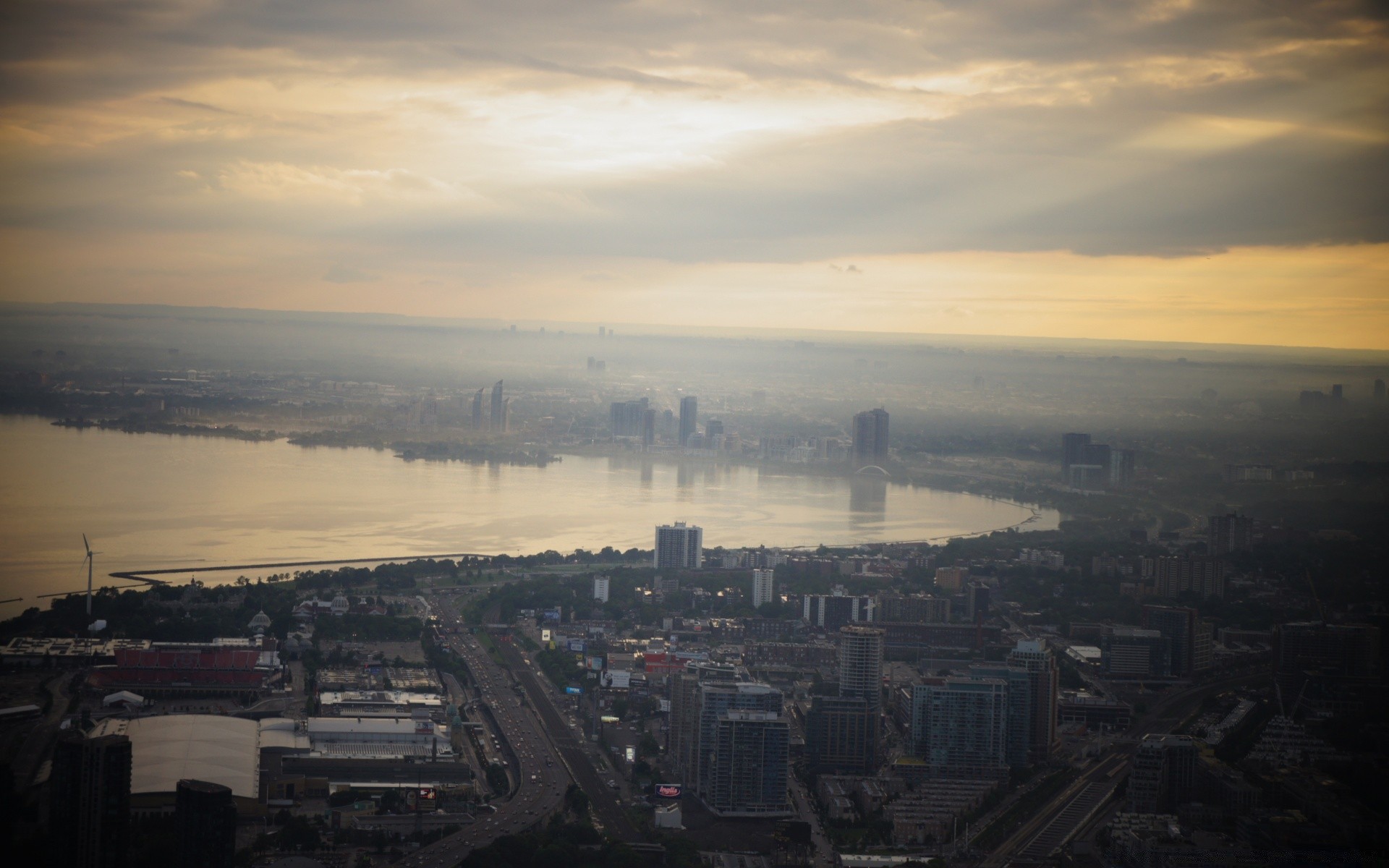 otras ciudades ciudad skyline ciudad arquitectura viajes puesta del sol smog casa coche río paisaje tormenta amanecer rascacielos niebla agua noche cielo al aire libre