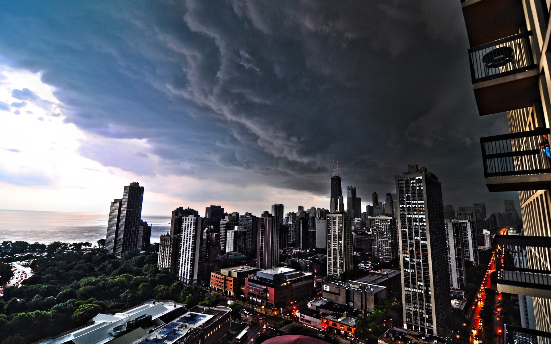 outras cidades arranha-céu cidade centro da cidade skyline arquitetura cidade casa viagens crepúsculo o negócio céu urbano finanças pôr do sol escritório noite torre moderno