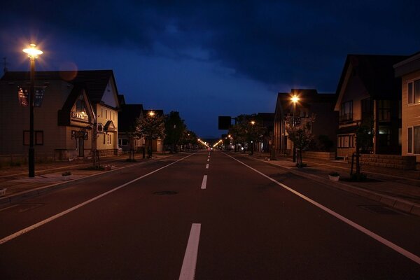 Route de nuit dans la zone de couchage