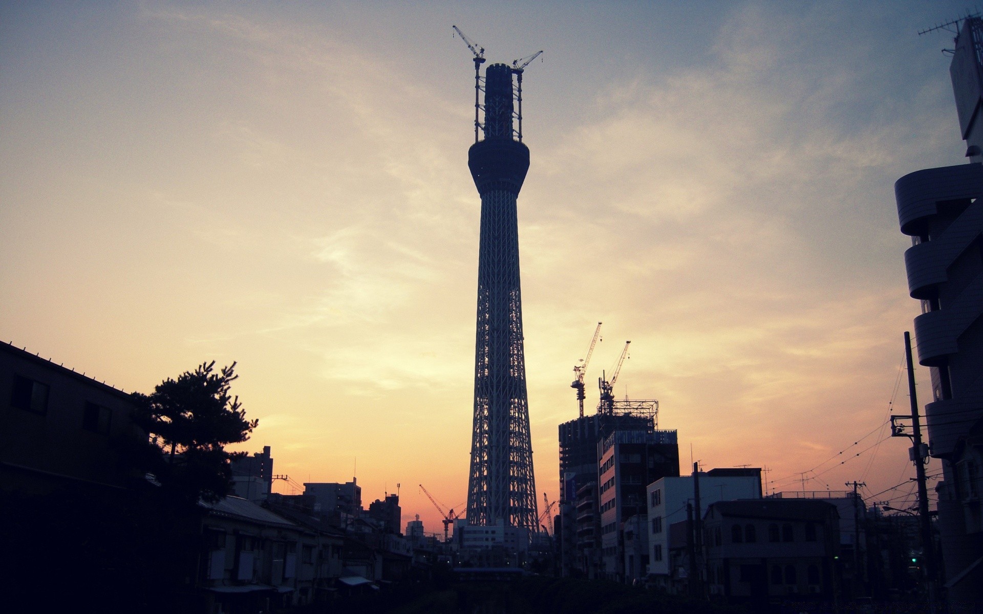 andere städte stadt architektur sonnenuntergang himmel turm reisen wolkenkratzer skyline stadt im freien haus abend