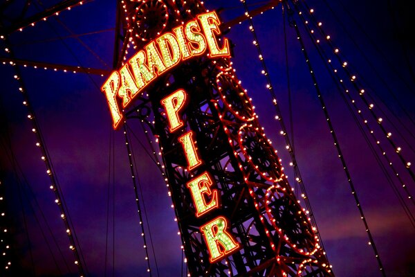 Колесо обозрения paradise pier