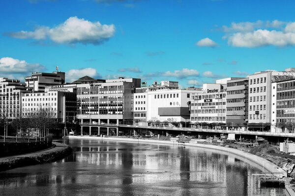 Paysage urbain. Architecture urbaine. Eau