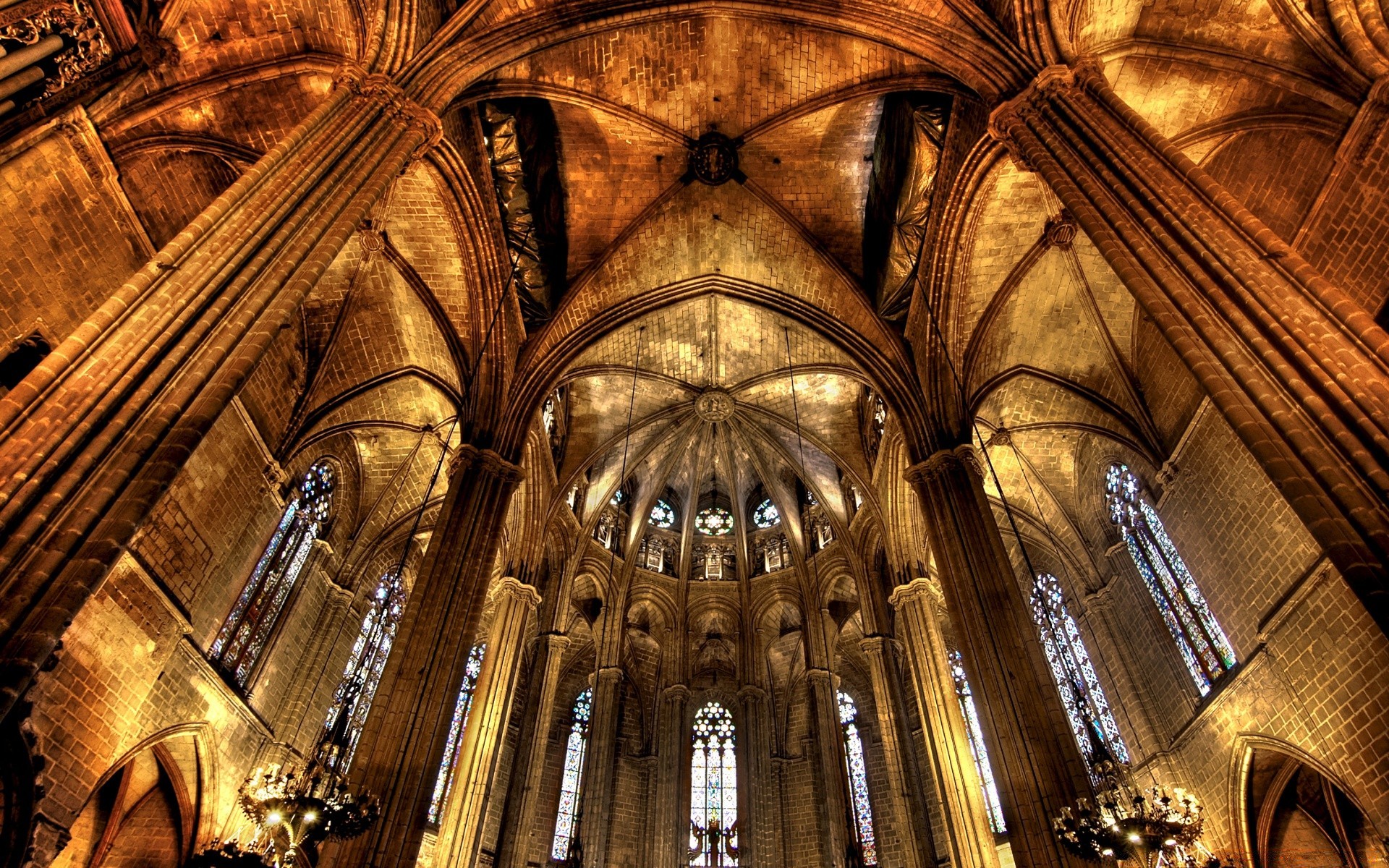 casa & interior igreja catedral arquitetura gótico religião viagens casa arte teto atração turística velho dentro arco religioso histórico dentro de casa cúpula antigos