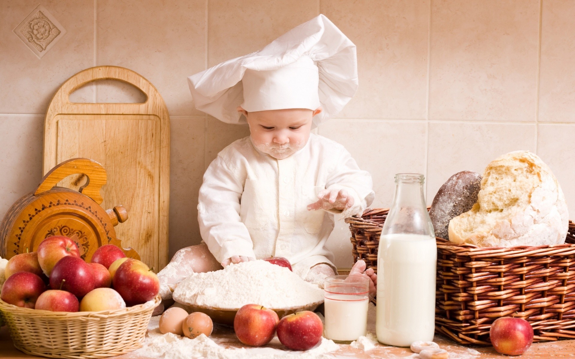 bambini cibo cestino cucina mela famiglia frutta cibo vimini sano